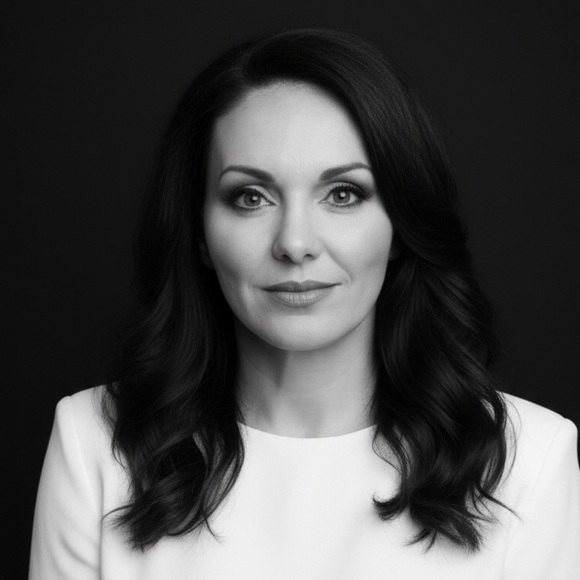 Multiple Six Figure Poshmark Ambassador. - Picture 2 of 9